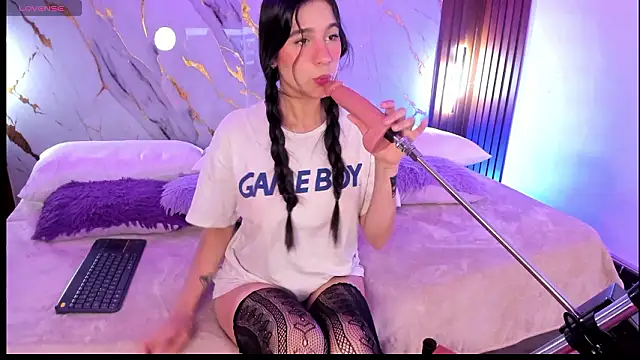 Emmiicute online show from 20, 3, 2026