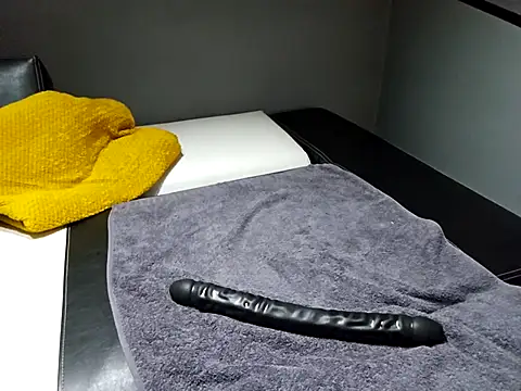 Snapshot of slavic_boy_39 chatting on 6, 10, 2025 slavic boy 39 online show from 6, 10, 2025