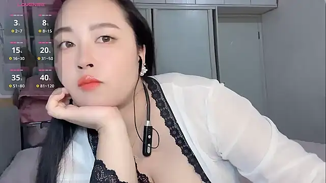 Snapshot of xchenchen chatting on 25, 10, 2025 xchenchen online show from 25, 10, 2025