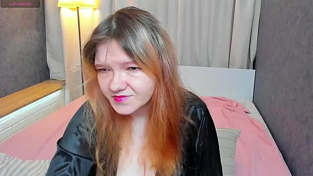 Snapshot of Nora_lovvvv chatting on 5, 10, 2025 Nora lovvvv online show from 5, 10, 2025