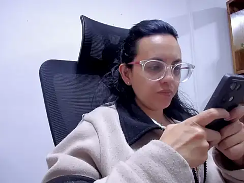 dalila macherano1 online show from 25, 9, 2025