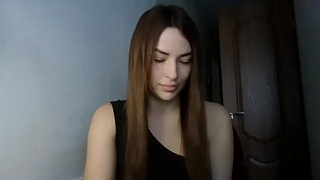 Snapshot of MandiBrooks chatting on 3, 11, 2025 MandiBrooks online show from 3, 11, 2025