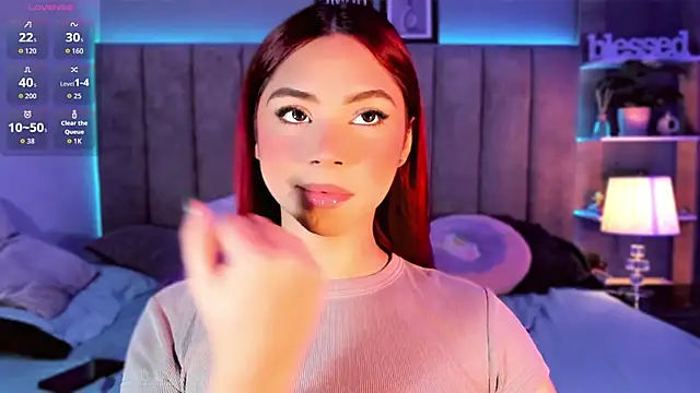 Snapshot of Arianna_Ponce chatting on 3, 10, 2025 Arianna Ponce online show from 3, 10, 2025