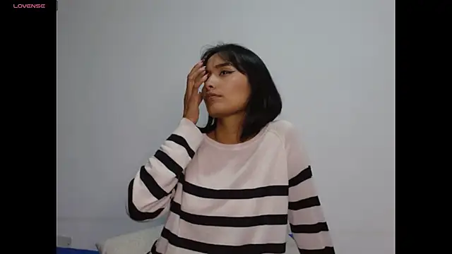 Gia Lee online show from 29, 11, 2025