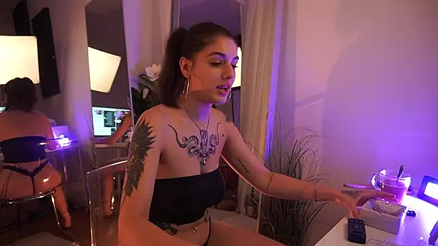 Snapshot of jeniffer_foxx chatting on 9, 9, 2025 jeniffer foxx online show from 9, 9, 2025