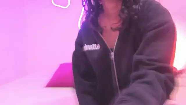 Cherrydollxx online show from 6, 11, 2025