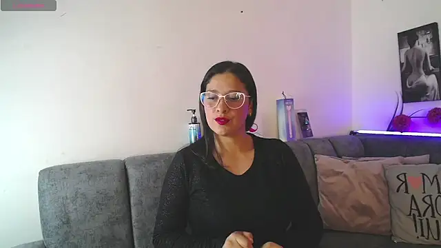 Alana steel 1 online show from 3, 3, 2026