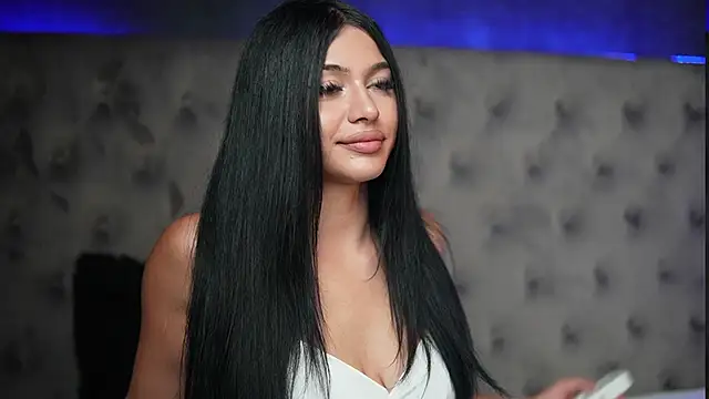 GiuliaSya online show from 14, 9, 2025
