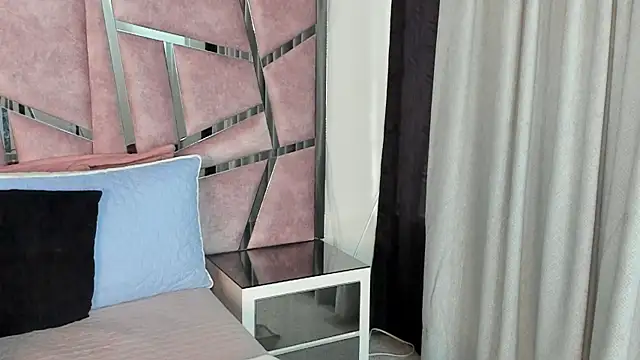 Snapshot of HaileyDuke chatting on 24, 10, 2025 HaileyDuke online show from 24, 10, 2025