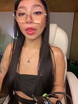 Maddy Piink online show from 16, 11, 2025