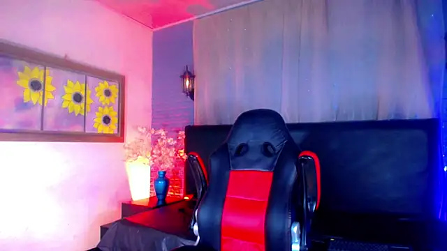 Juliette Miel online show from 5, 11, 2025