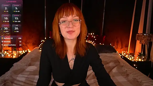 Pixie Peachh online show from 23, 12, 2025