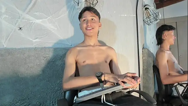 Daddy Darcks online show from 28, 10, 2025