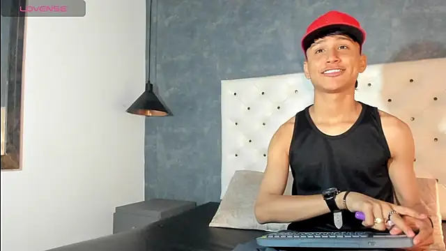 Daddy Darcks online show from 4, 11, 2025