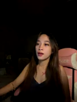 Yummiiieee28 online show from 7, 11, 2025