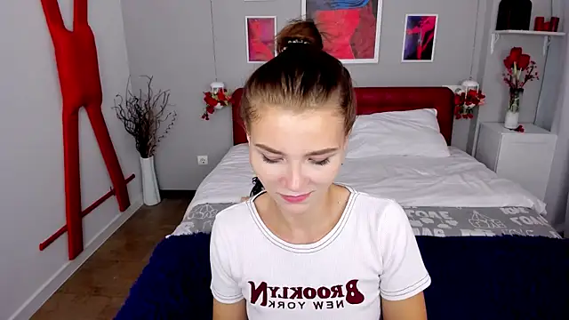 XSaraLeoneX online show from 23, 9, 2025