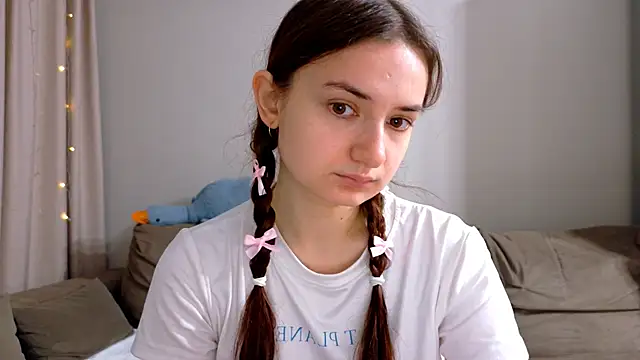 Lelia Vibe online show from 10, 11, 2025