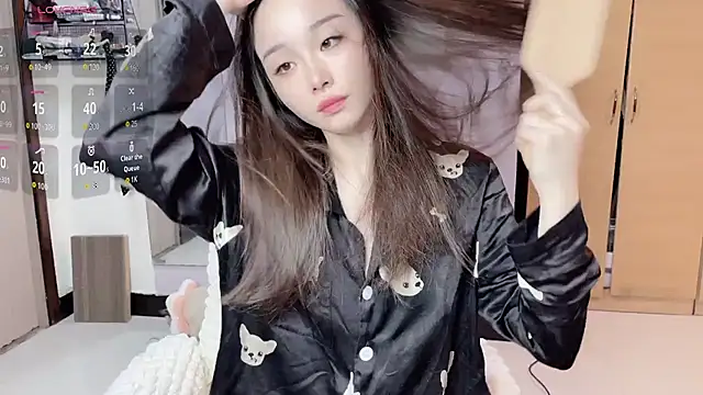 Snapshot of Y2Luvk chatting on 2, 11, 2025 Y2Luvk online show from 2, 11, 2025