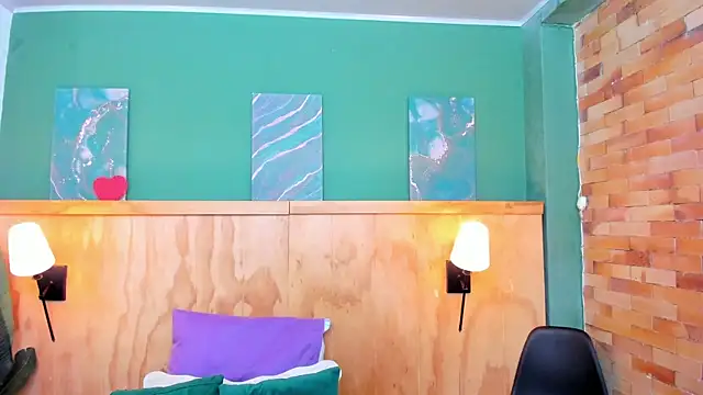 halleylorens online show from 16, 1, 2026