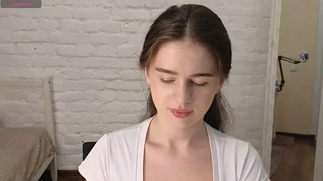 Olivia Farrell online show from 21, 9, 2025