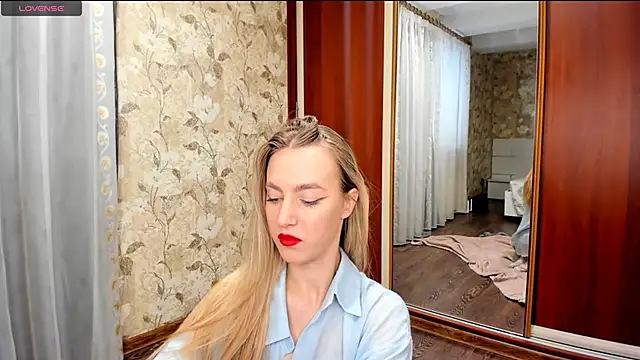 mishapallmer online show from 29, 11, 2025