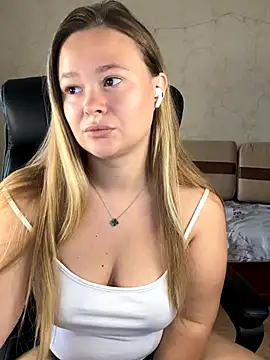 CaramelleSugar  online show from 8, 10, 2025