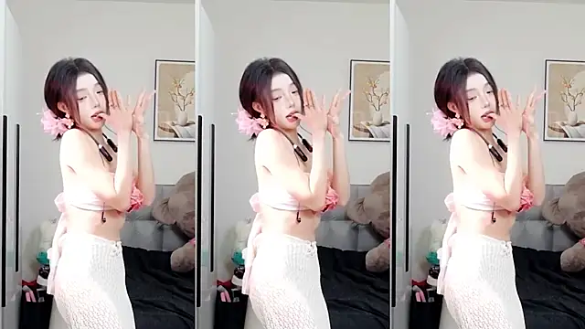 Flower hua online show from 18, 10, 2025