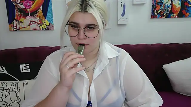 Amber Monro online show from 23, 9, 2025