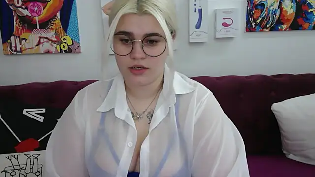 Amber Monro online show from 3, 10, 2025