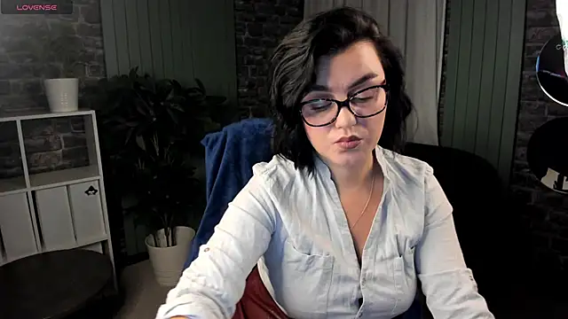 Snapshot of moodberry chatting on 13, 11, 2025 moodberry online show from 13, 11, 2025