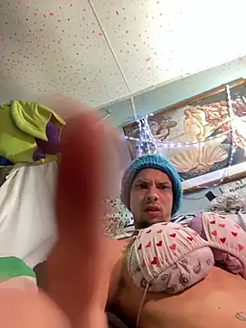 Snapshot of ColDreaMZz93 chatting on 23, 3, 2026 ColDreaMZz93 online show from 23, 3, 2026