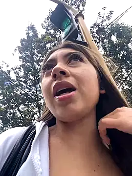 Snapshot of Sara-cooper2 chatting on 25, 11, 2025 Sara-cooper2 online show from 25, 11, 2025