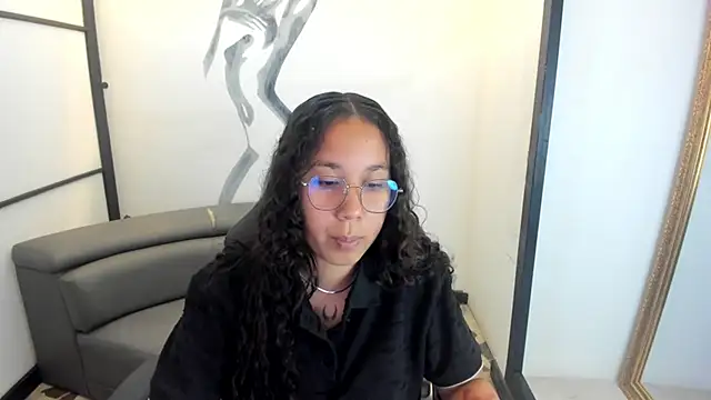 Noahsmitth  online show from 6, 10, 2025