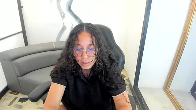 Noahsmitth  online show from 7, 10, 2025