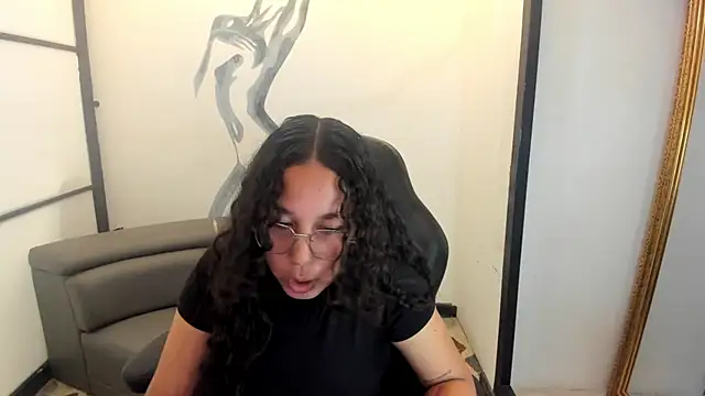 Noahsmitth  online show from 8, 10, 2025