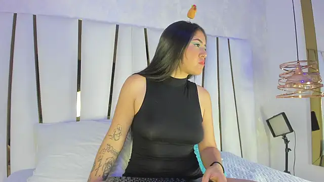 bonnie sm online show from 21, 10, 2025