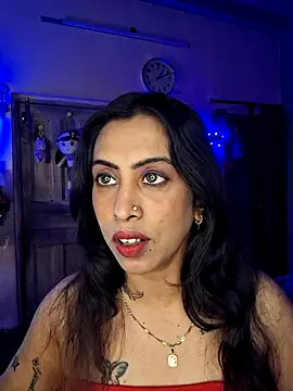 Snapshot of Love_Beauty01 chatting on 4, 3, 2026 Love Beauty01 online show from 4, 3, 2026