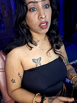 Snapshot of Love_Beauty01 chatting on 20, 3, 2026 Love Beauty01 online show from 20, 3, 2026