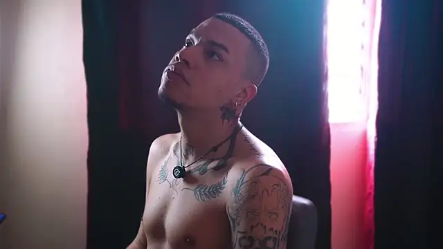 AlphaMasterXxx online show from 8, 2, 2026