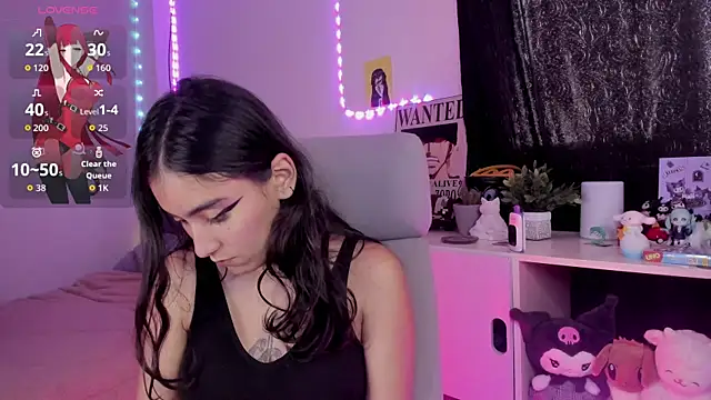 namiiwhite online show from 25, 10, 2025