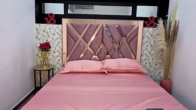 mysterius boy online show from 2, 12, 2025