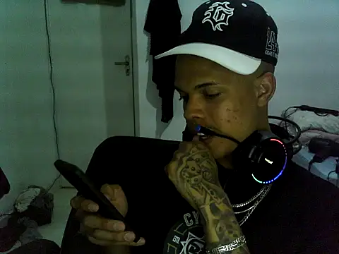 LzgrauAS online show from 4, 4, 2026