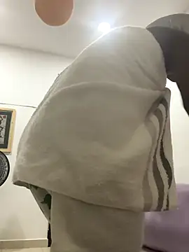 Snapshot of EmilyKisx chatting on 20, 11, 2025 EmilyKisx online show from 20, 11, 2025