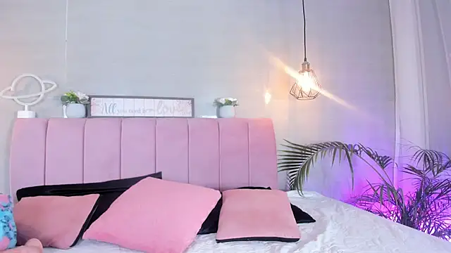 im sofii18 online show from 22, 10, 2025