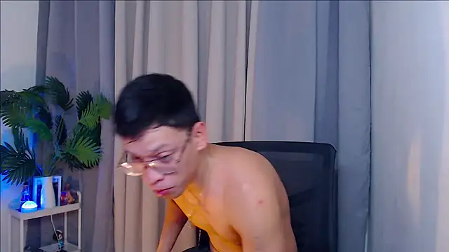 Snapshot of pinkcock_froi2305 chatting on 24, 9, 2025 pinkcock froi2305 online show from 24, 9, 2025