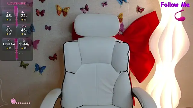 Snapshot of Boobyy-Bae chatting on 10, 10, 2025 Boobyy-Bae online show from 10, 10, 2025