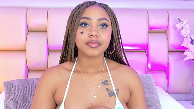 Snapshot of AngelaRoberts chatting on 17, 2, 2026 AngelaRoberts online show from 17, 2, 2026