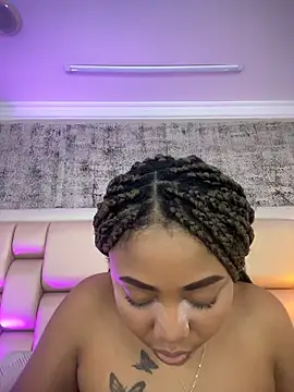 Snapshot of AngelaRoberts chatting on 27, 2, 2026 AngelaRoberts online show from 27, 2, 2026