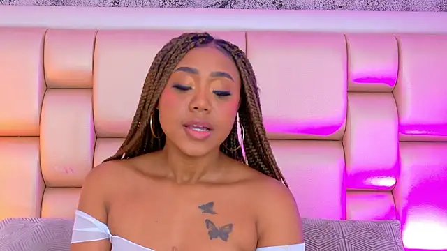 Snapshot of AngelaRoberts chatting on 10, 3, 2026 AngelaRoberts online show from 10, 3, 2026