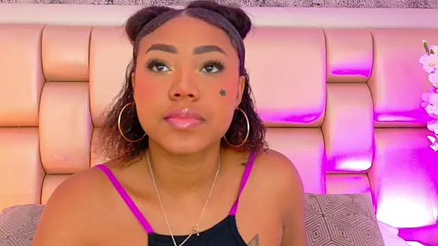 Snapshot of AngelaRoberts chatting on 17, 3, 2026 AngelaRoberts online show from 17, 3, 2026